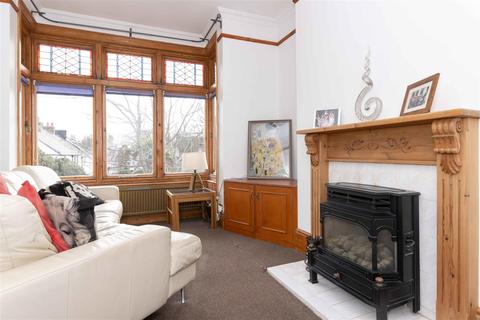 Flat 2, 15 Ash Grove, Worthing, BN11 1PD