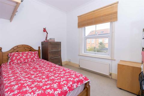 Flat 2, 15 Ash Grove, Worthing, BN11 1PD