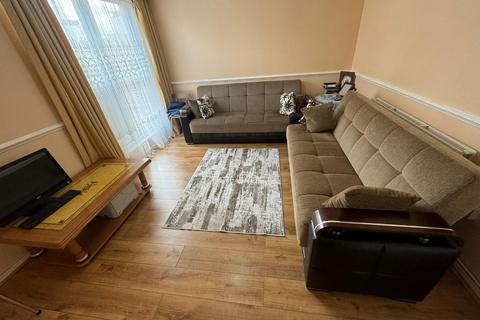 1 bedroom flat for sale - 1 Bedroom Flat For Sale Langham Road