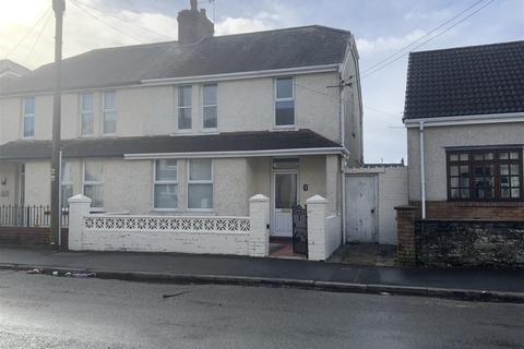 38 Ashburnham Road, Pembrey, Burry Port, SA16 0TW