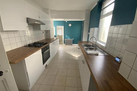 38 Ashburnham Road, Pembrey, Burry Port, SA16 0TW