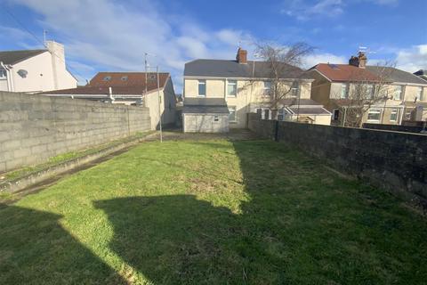 38 Ashburnham Road, Pembrey, Burry Port, SA16 0TW