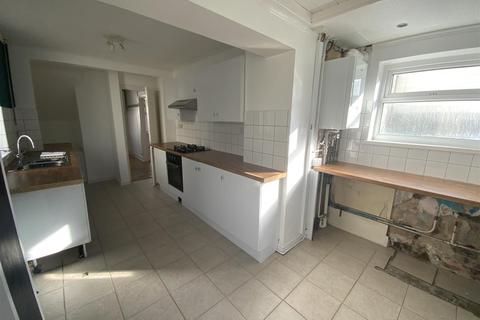 38 Ashburnham Road, Pembrey, Burry Port, SA16 0TW