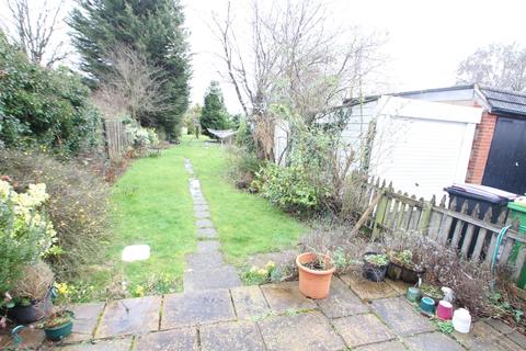 2 bedroom bungalow for sale - Helena Road, Rayleigh