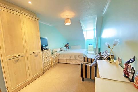 3 bedroom apartment for sale, Liverpool Road, Southport