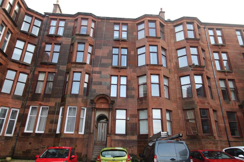 Ashburn Gardens, Gourock 1 bed flat £81,000