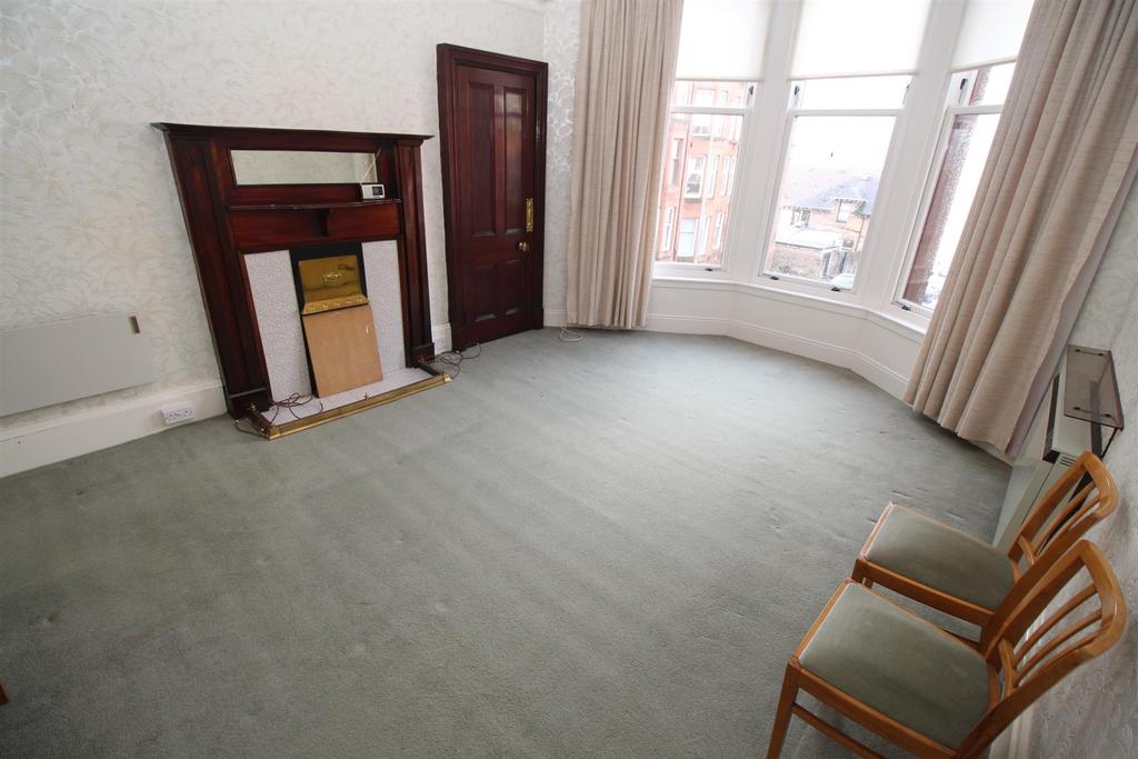 Ashburn Gardens, Gourock 1 bed flat £81,000