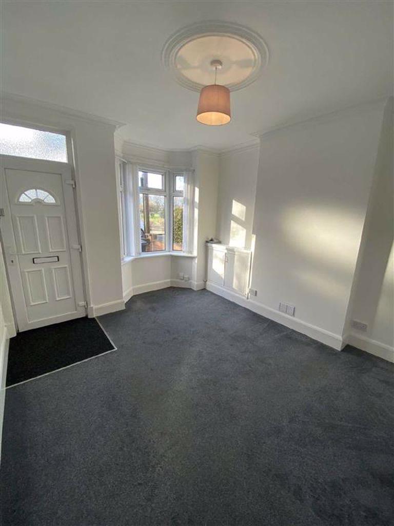Knighton Fields Road West, Leicester 2 bed townhouse £695 pcm (£160 pw)