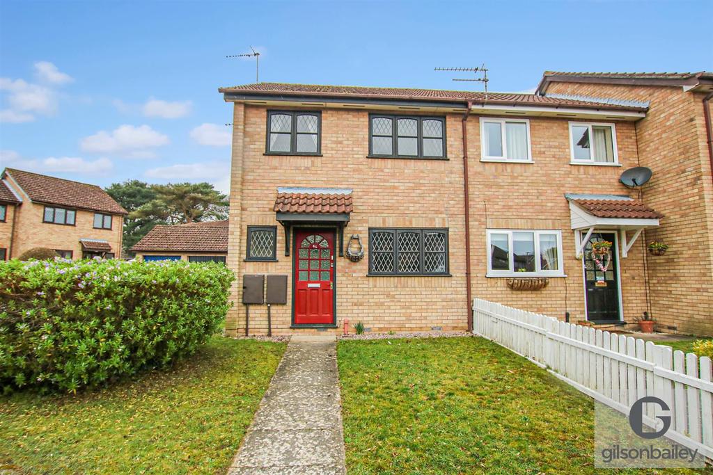 Nutwood Close, Taverham, Norwich 3 bed semidetached house £250,000