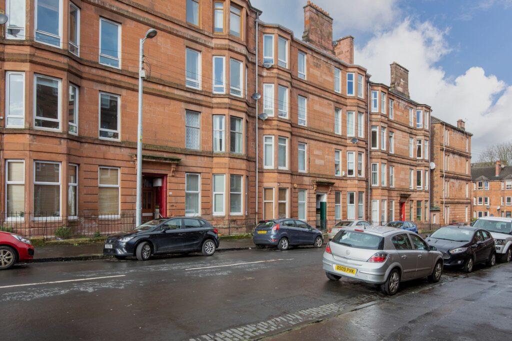 Eskdale Street, Crosshill 1 bed flat £85,000