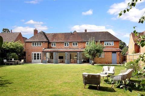 18 Grove Road, Beaconsfield, HP9 1UP