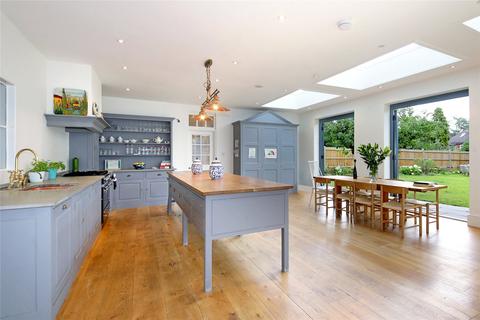 18 Grove Road, Beaconsfield, HP9 1UP