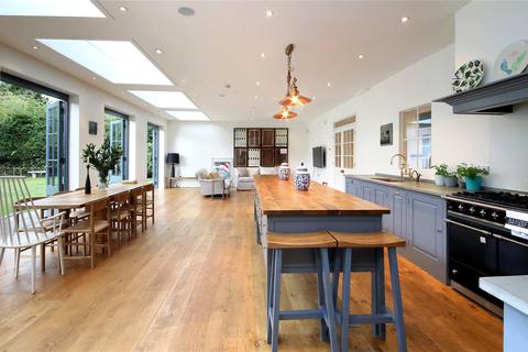 18 Grove Road, Beaconsfield, HP9 1UP