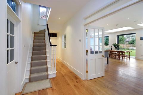 18 Grove Road, Beaconsfield, HP9 1UP