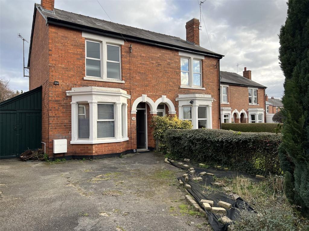 Elmbridge Road, Gloucester, GL2 3 bed semidetached house £290,000