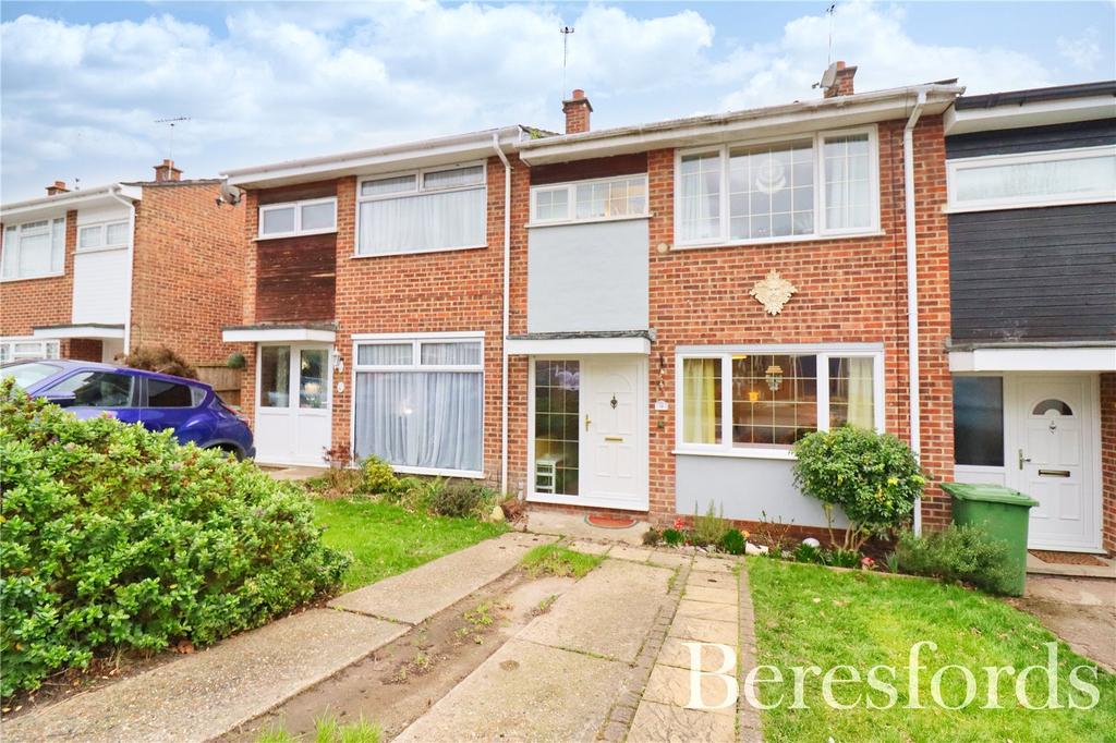 Hatfield Drive, Billericay, CM11 3 bed terraced house £365,000