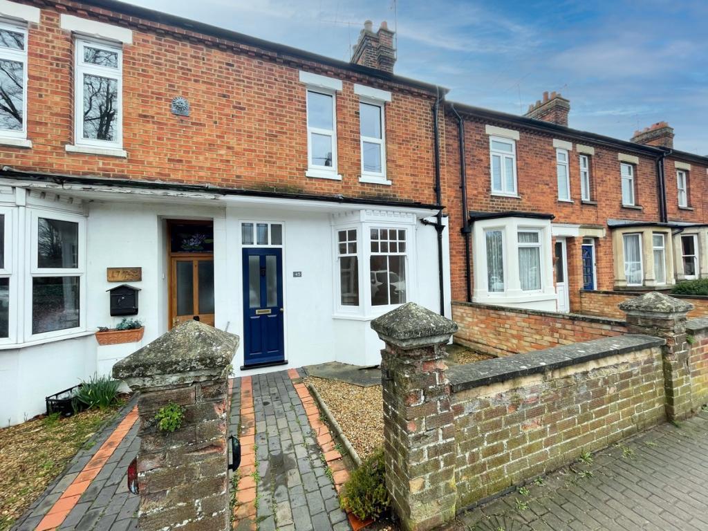 Wellingborough Road, Olney, MK46 3 bed terraced house £1,295 pcm (£