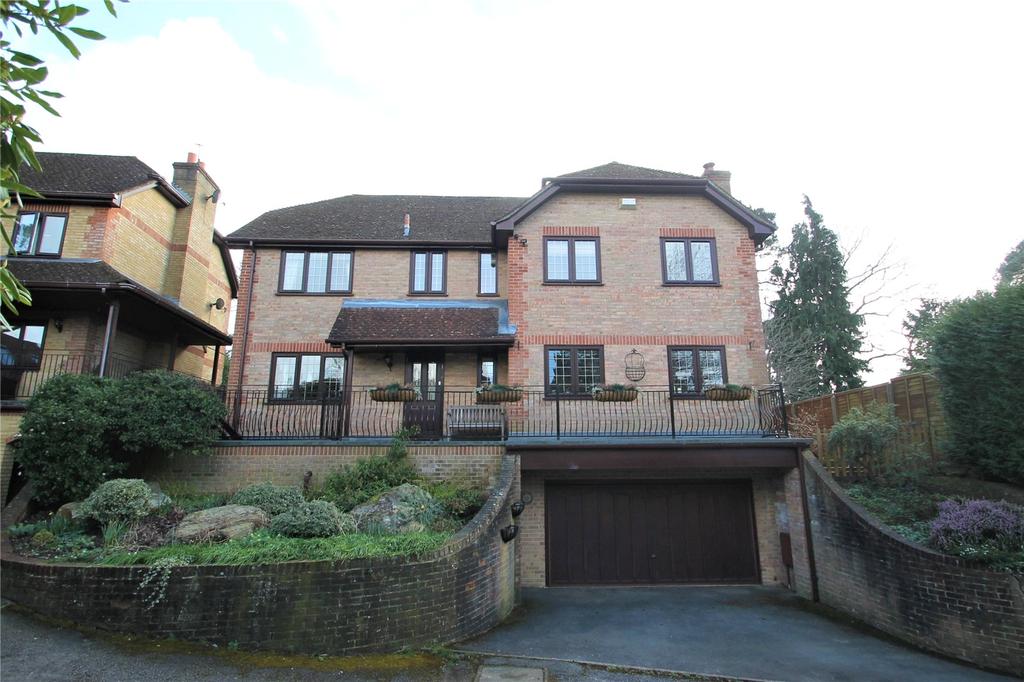 Collingwood Rise, Camberley, Surrey, GU15 4 bed detached house £899,950