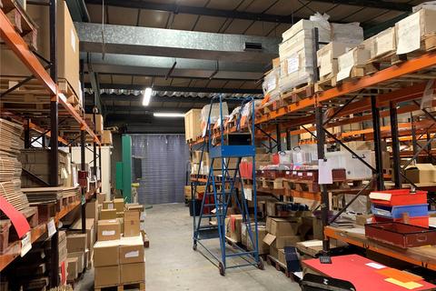 Warehouse to rent - Shannon Way, Canvey Island, Essex, SS8