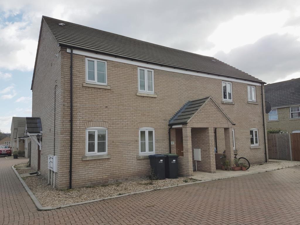51 Fox Wood North, Soham, CB7 5YR 2 bed flat £750 pcm (£173 pw)
