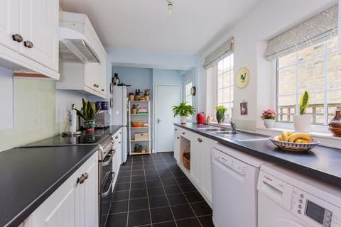 6 Sunbury Road, Eton, Windsor, SL4 6BA