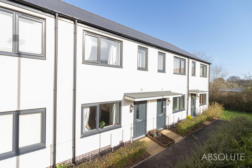 Foxglove Way, Paignton 2 bed terraced house £245,000