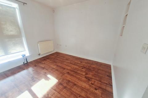 2 bedroom flat to rent - Appleby Way, Birchwood, LN6
