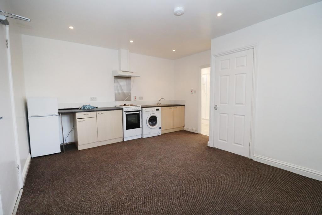 1 Bedroom Apartment - for Sale by Auction