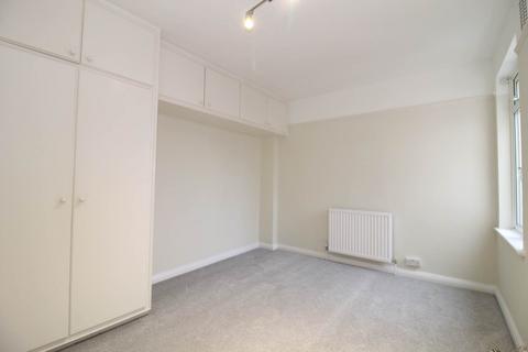 undefined, Stonecot Hill, Sutton