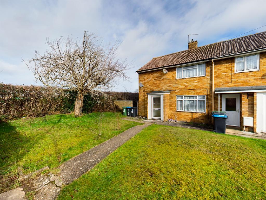 Vauxhall Road, Hemel Hempstead... 3 bed end of terrace house £385,000