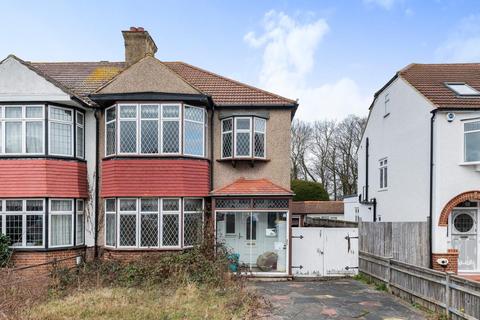 9 The Mead, West Wickham, BR4 0BA