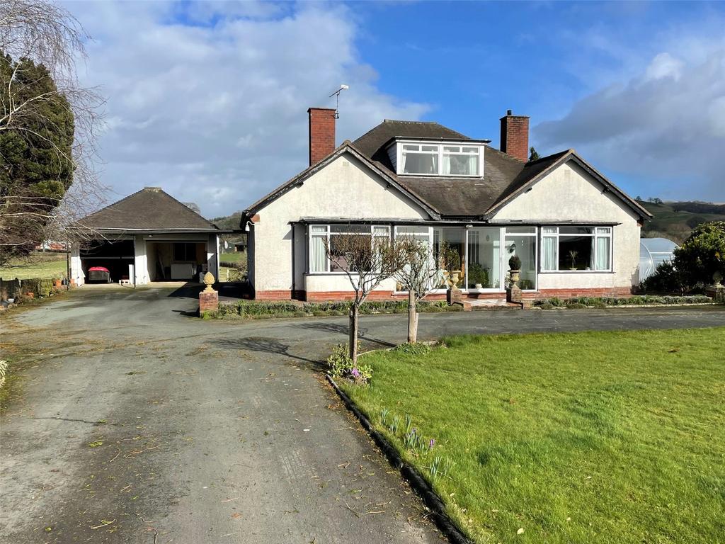 Forden, Welshpool, Powys, SY21 3 bed bungalow £400,000