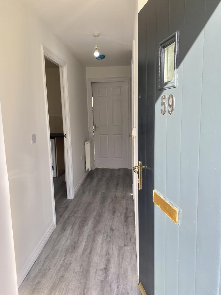 Pinewood Drive, Cheltenham GL51 4 bed townhouse £1,350 pcm (£312 pw)