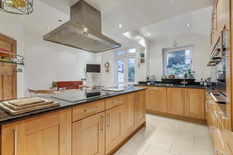 130 Farnaby Road, Bromley, BR1 4BH