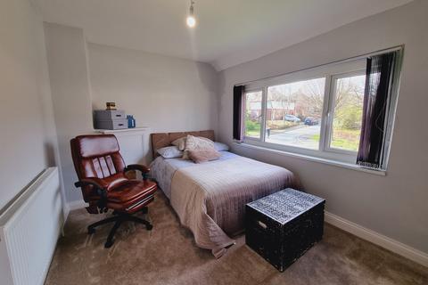 174 Lynfield Drive, Bradford, BD9 6EZ