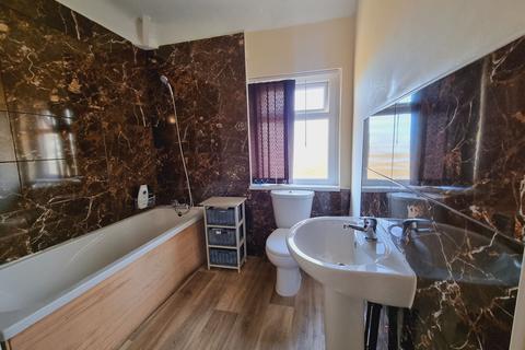174 Lynfield Drive, Bradford, BD9 6EZ