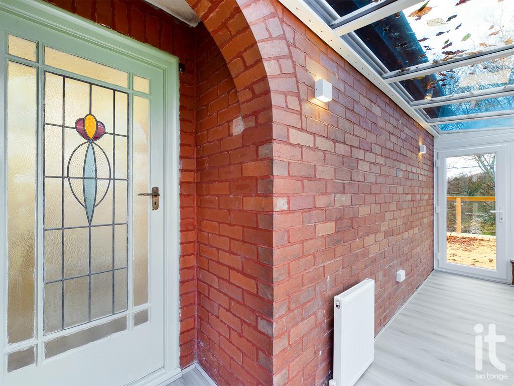Porch / Sun Room