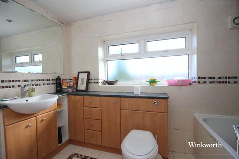 4 Morpeth Avenue, Borehamwood, WD6 4BN