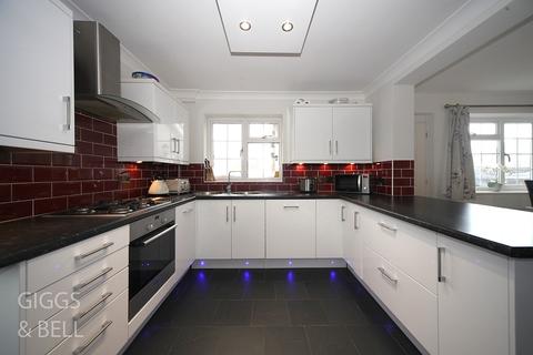 35 Claydown Way, Slip End, Luton, LU1 4DU