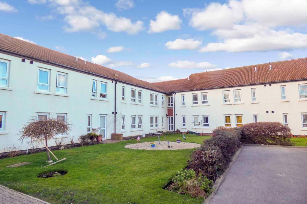 Beresford Court, Seaton Sluice... 1 bed flat £466 pcm (£108 pw)