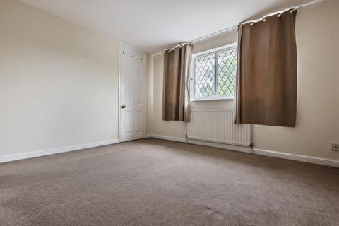 28 Northfield, Lightwater, GU18 5YR
