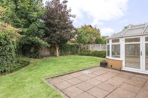 28 Northfield, Lightwater, GU18 5YR