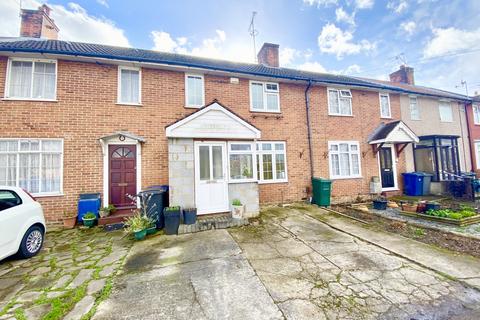 40 The Meads, Edgware, HA8 9HA