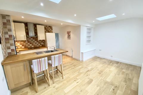 40 The Meads, Edgware, HA8 9HA