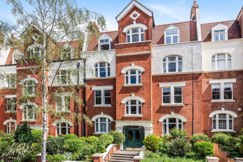 Honeybourne Road, West Hampstead 2 bed flat £650,000