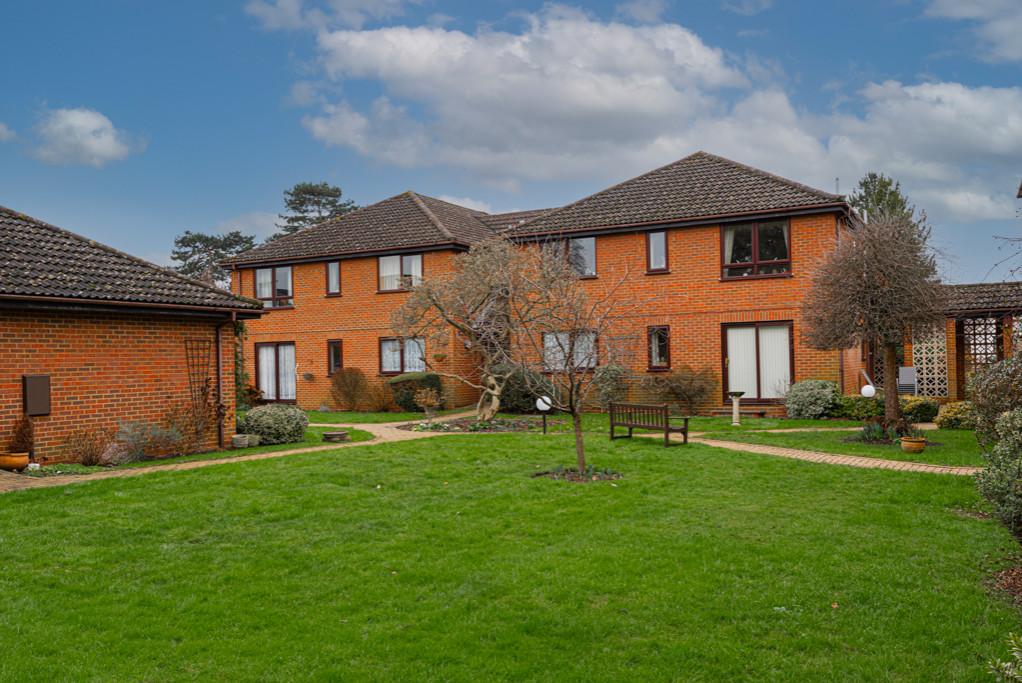 Greville Court, Greville Park Road, Ashtead, KT21 2 bed retirement