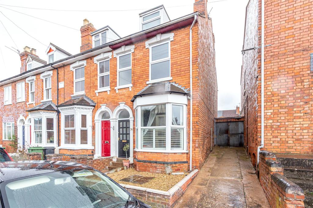 Belmont Street, Worcester... 3 bed end of terrace house £230,000