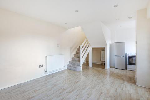 1 bedroom terraced house to rent, Meredith Drive,  Aylesbury,  HP19
