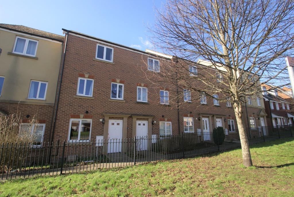 Pasture Walk, Augusta Park, Andover... 4 bed terraced house £1,250