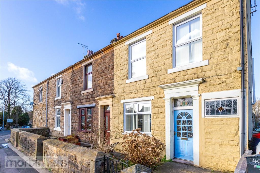 Union Road, Oswaldtwistle... 3 bed end of terrace house £80,000